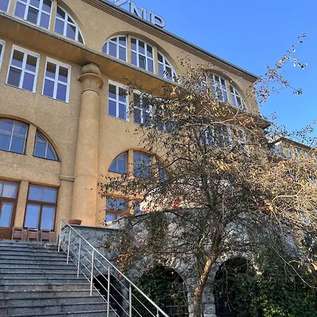 Nauczycielskie Centrum Bed & Breakfast