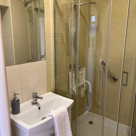 Nauczycielskie Centrum Bed & Breakfast 3*