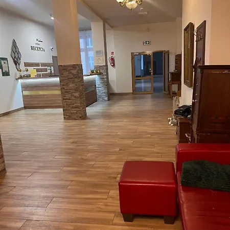 Nauczycielskie Centrum 3*