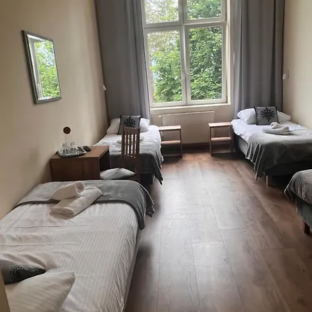 Nauczycielskie Centrum Bed & Breakfast 3*