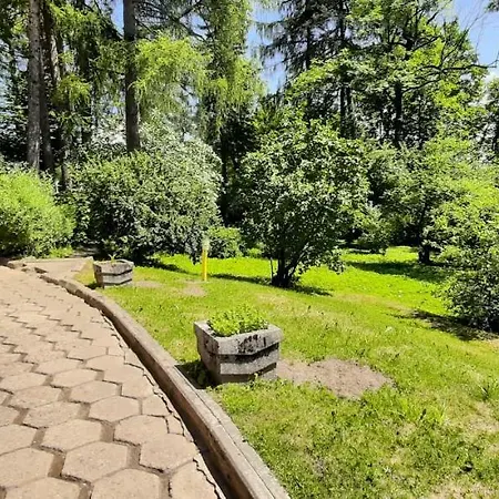 Nauczycielskie Centrum Bed & Breakfast 3*