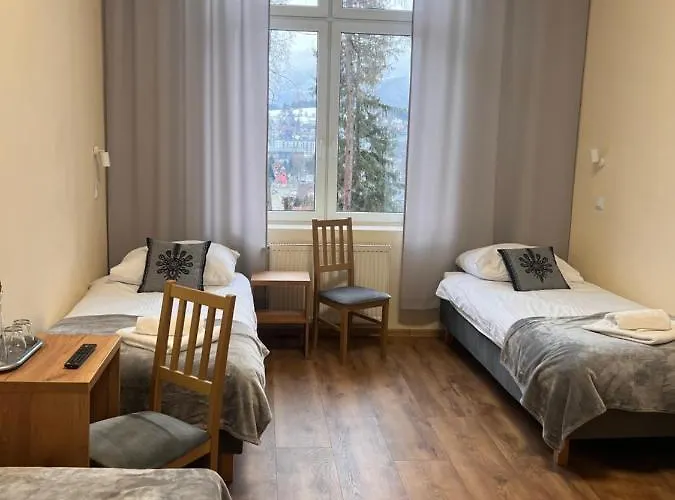 Nauczycielskie Centrum 3*