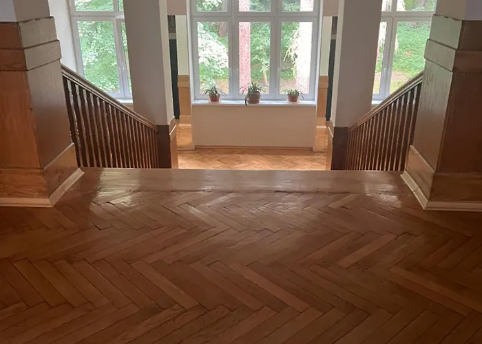 Nauczycielskie Centrum 3*