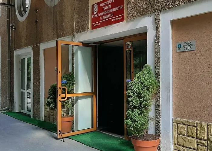 Nauczycielskie Centrum Отель типа 